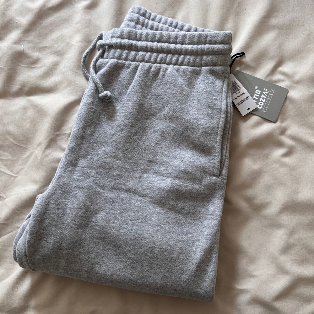 Brand New TNA CozyAF fleece sweatpants